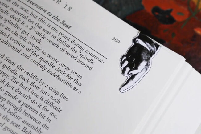 Magnetic-bookmark2